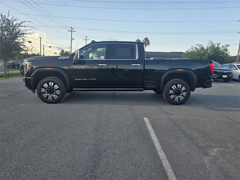 New 2026 GMC Sierra 2500 Denali w/ Denali Reserve Package image 8