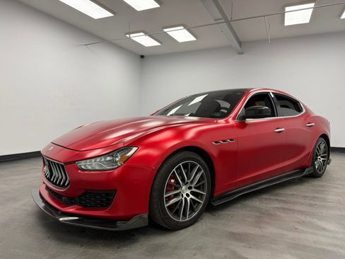 Used 2018 Maserati Ghibli S Q4 image 2