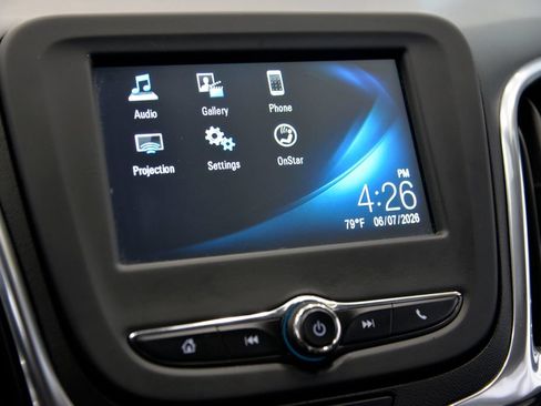 Used 2018 Chevrolet Equinox LT FWD image 19