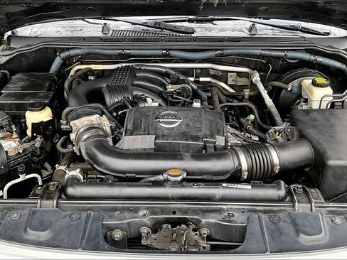 Used 2011 Nissan Xterra PRO-4X image 27