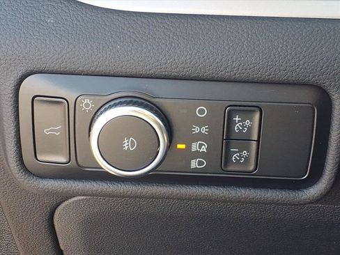 Used 2023 Ford Explorer XLT w/ Equipment Group 202A image 22