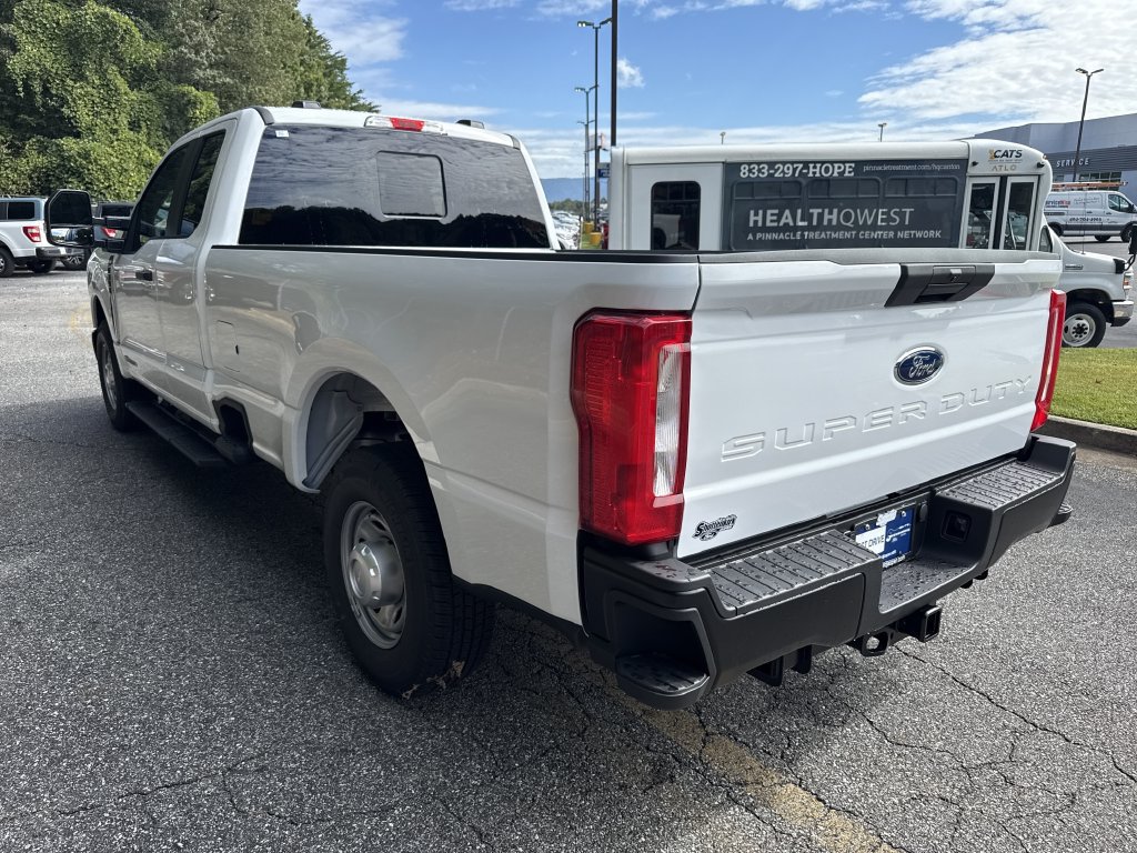 New 2026 Ford F350 XL w/ XL Driver Assist Package RWD image 5