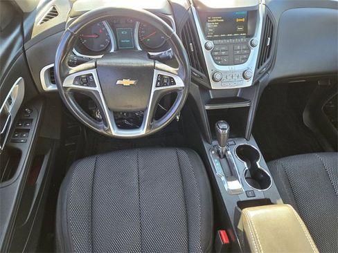 Used 2017 Chevrolet Equinox LT w/ Convenience Package image 12