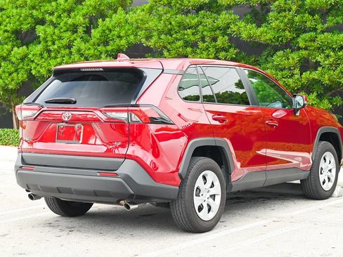 Used 2025 Toyota RAV4 LE FWD image 4