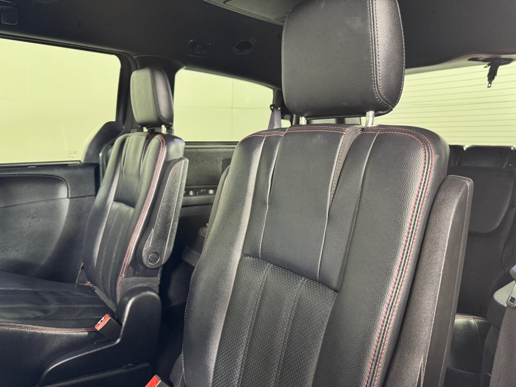 Used 2019 Dodge Grand Caravan GT FWD image 19