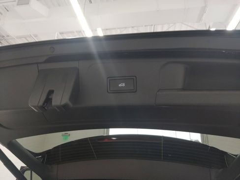 New 2026 Volkswagen Atlas SE image 21