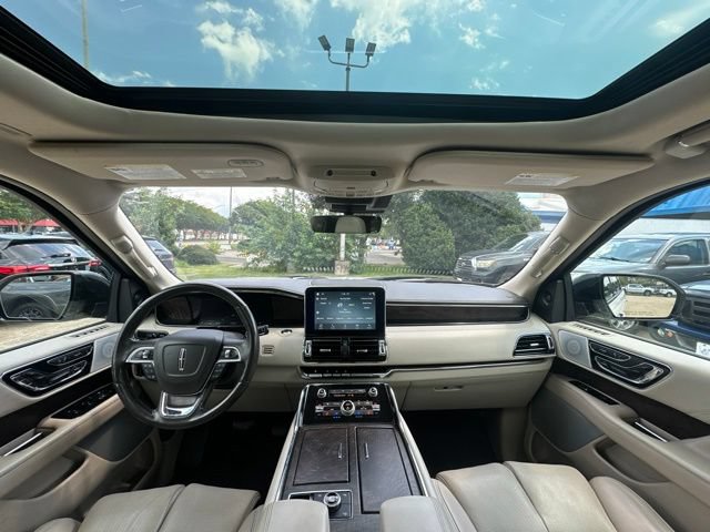 Used 2018 Lincoln Navigator Reserve w/ Technology Package AWD/4WD image 12