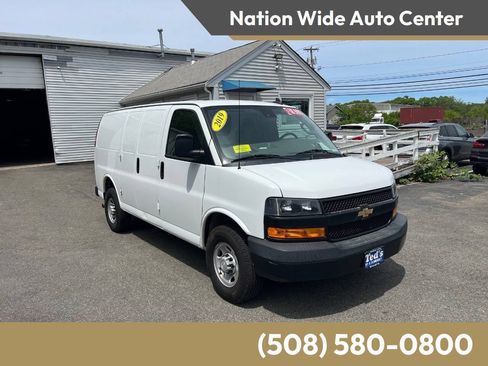 Used 2019 Chevrolet Express 2500 RWD image 1