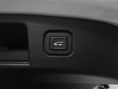 Used 2024 Chevrolet Blazer EV RS AWD/4WD image 39