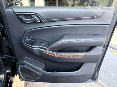 Used 2015 Chevrolet Suburban LTZ image 18