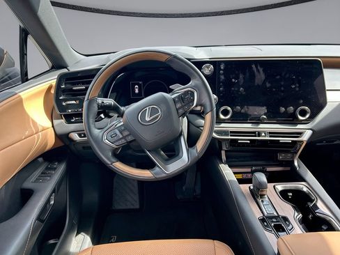 Used 2024 Lexus RX 350 Premium w/ Accessory Package (Z1) FWD image 10
