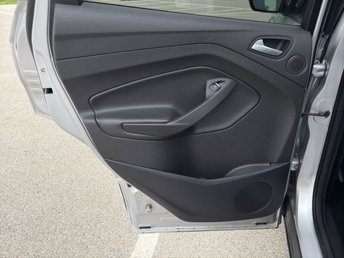 Used 2016 Ford Escape Titanium AWD/4WD image 29