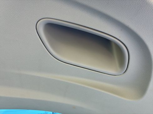 Used 2021 Chevrolet Bolt Premier w/ Infotainment Package FWD image 49