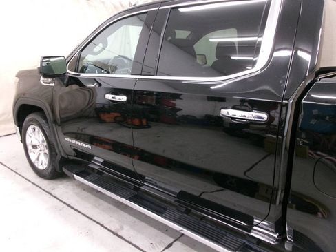 Used 2019 GMC Sierra 1500 SLT w/ SLT Premium Package image 9