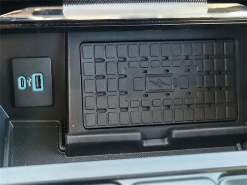 Used 2023 Ford F150 Lariat w/ Equipment Group 502A High image 28