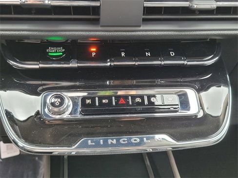 New 2025 Lincoln Corsair FWD w/ Equipment Group 101A image 12