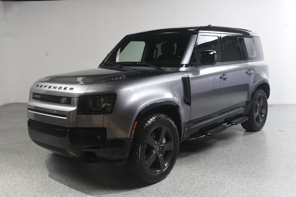 Used 2022 Land Rover Defender 110 X-Dynamic HSE AWD/4WD image 2
