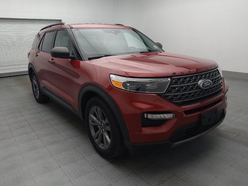 Used 2021 Ford Explorer XLT w/ Equipment Group 202A RWD image 14