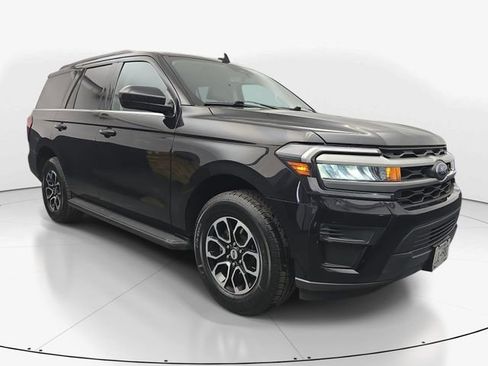 Used 2024 Ford Expedition XLT AWD/4WD image 1