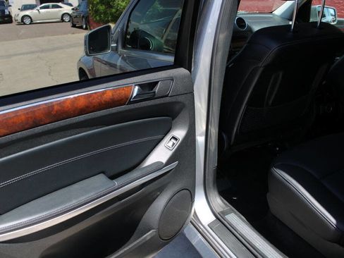 Used 2012 Mercedes-Benz GL 450 4MATIC image 14