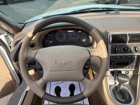 Used 2004 Ford Mustang Deluxe Convertible image 42