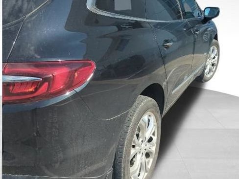 Used 2020 Buick Enclave Avenir w/ Avenir Technology Package AWD/4WD image 9