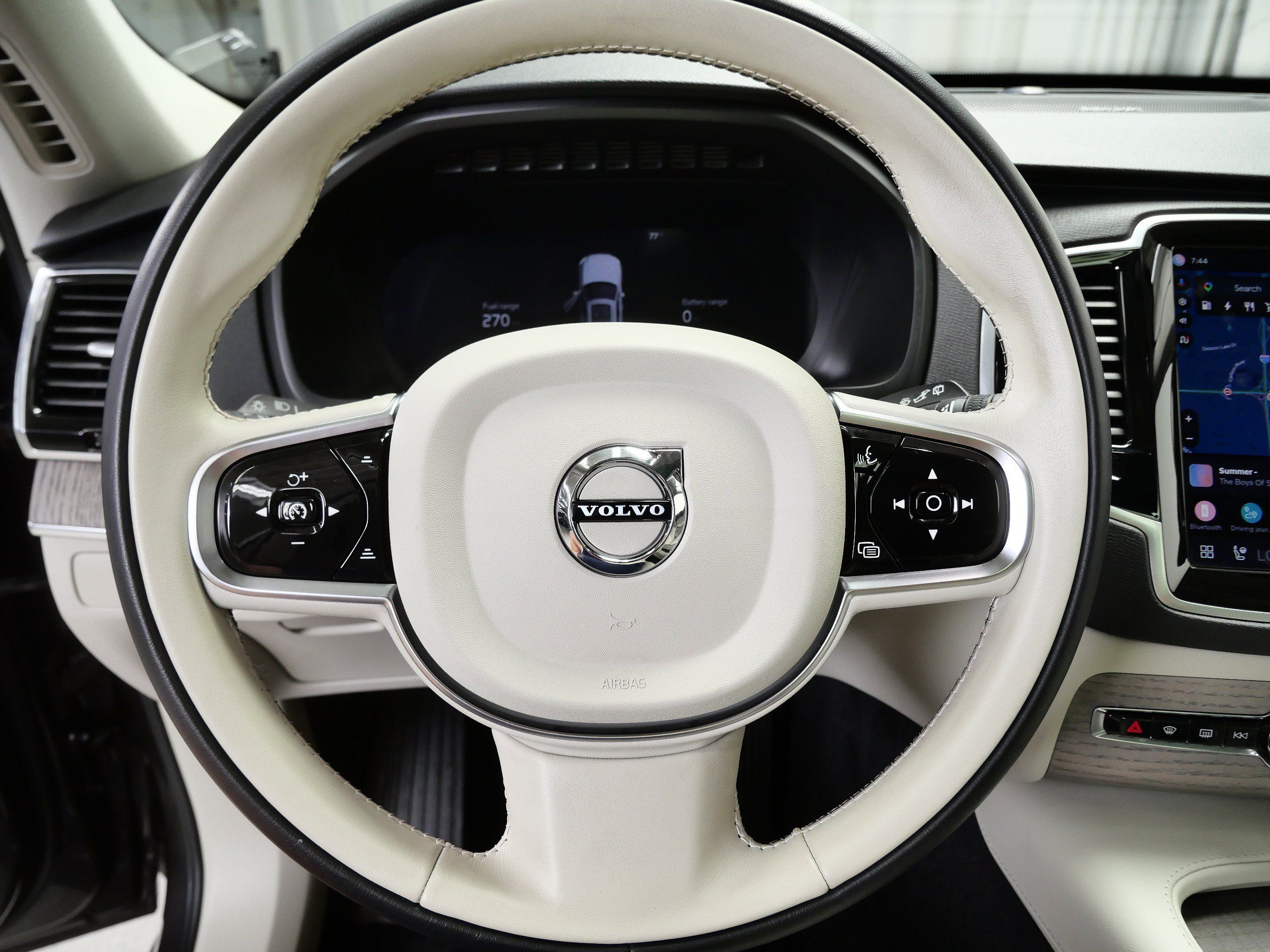 Used 2024 Volvo XC90 T8 Plus w/ Protection Package Premier AWD/4WD image 22