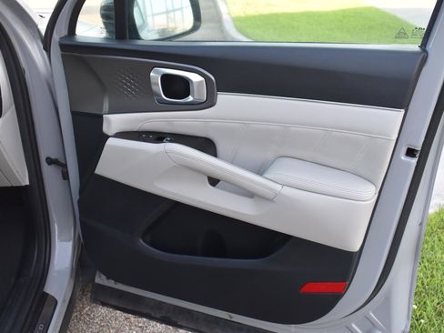 Used 2023 Kia Sorento SX AWD/4WD image 72