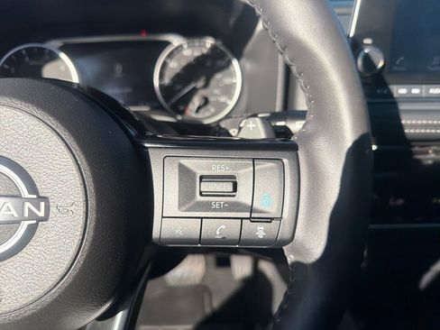 Used 2022 Nissan Rogue SV w/ SV Premium Package image 34