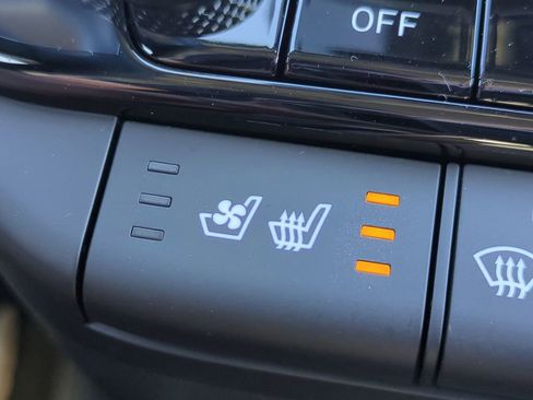 New 2026 Hyundai Elantra Limited image 27