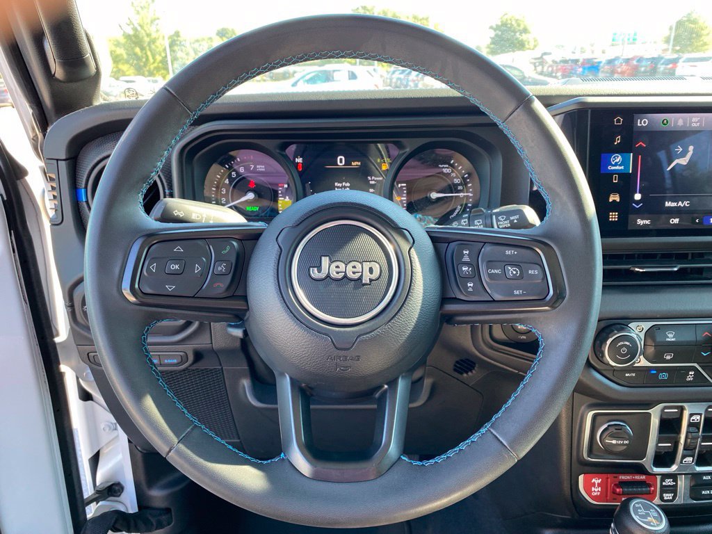 Used 2024 Jeep Wrangler Unlimited Rubicon 4xe AWD/4WD image 13