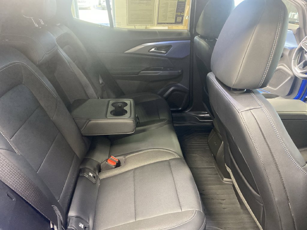 Certified 2024 Chevrolet Equinox EV LT AWD/4WD image 35