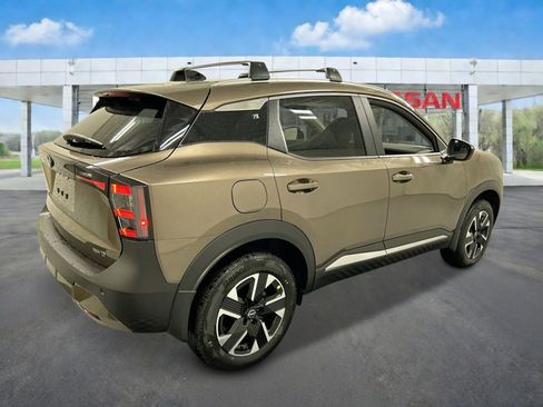 New 2026 Nissan Kicks SV w/ Cold Weather Package image 5