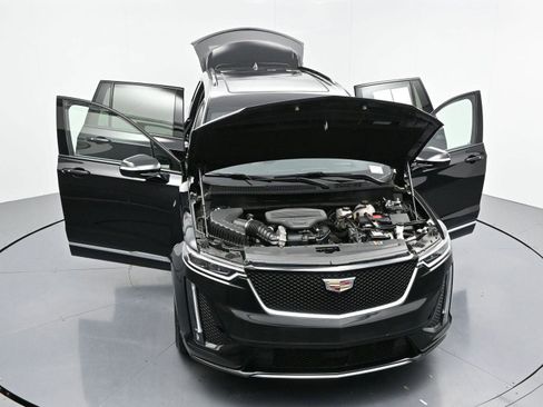 Certified 2024 Cadillac XT6 Sport w/ Platinum Package image 49