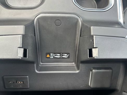 Used 2024 Chevrolet Silverado 1500 LT Trail Boss w/ Convenience Package II image 29