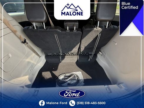 Used 2023 Chrysler Pacifica Touring-L FWD image 42