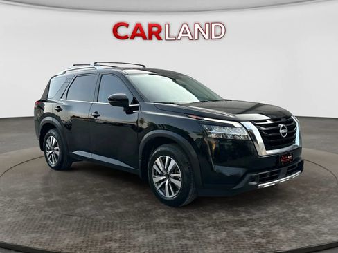 Used 2023 Nissan Pathfinder SL FWD image 7