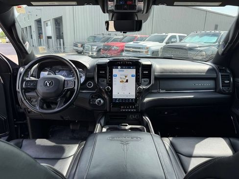 Used 2022 RAM 1500 Limited AWD/4WD image 13