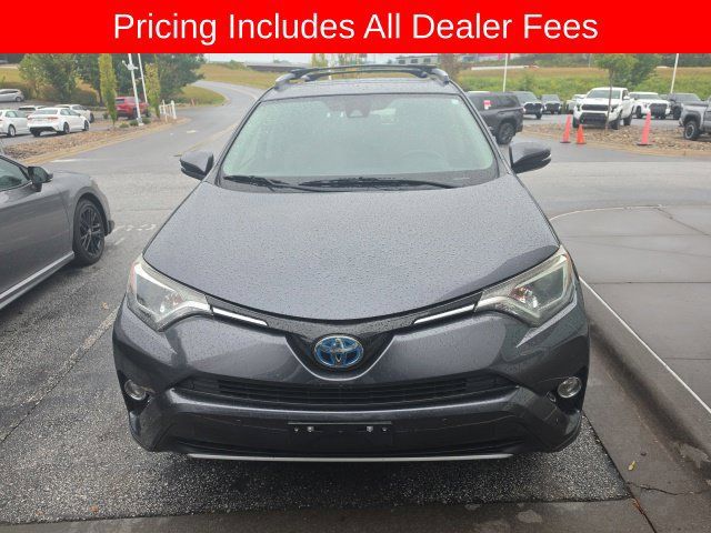 Used 2017 Toyota RAV4 XLE w/ Convenience Package AWD/4WD image 2