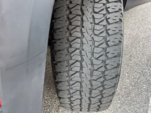Used 2017 Jeep Cherokee Trailhawk w/ Trailer Tow Group AWD/4WD image 10