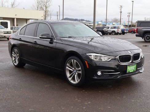 Used 2018 BMW 330i Sedan image 9