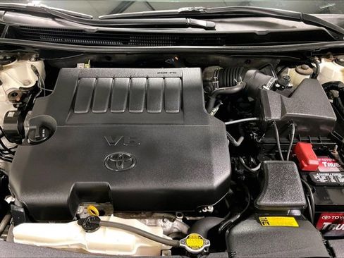 Used 2013 Toyota Avalon Limited FWD image 10