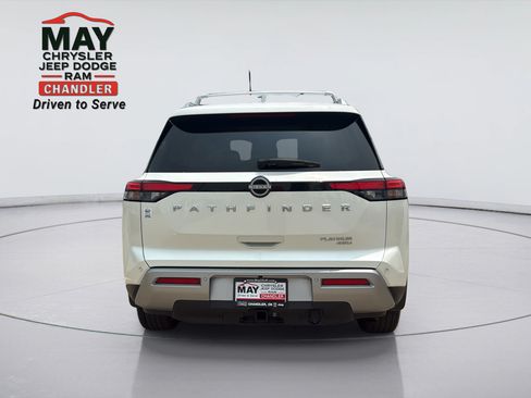 Used 2024 Nissan Pathfinder Platinum w/ Cargo Package AWD/4WD image 6