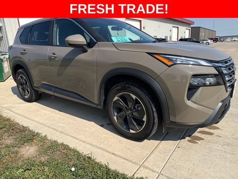 Used 2025 Nissan Rogue SV AWD/4WD image 7