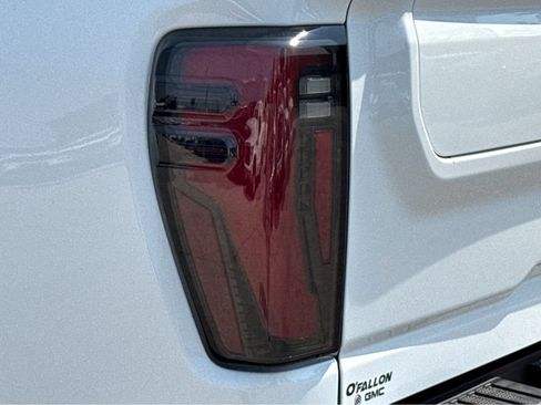 New 2026 GMC Sierra 2500 AT4 w/ AT4 Premium Plus Package AWD/4WD image 20