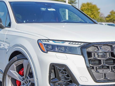 New 2026 Audi Q7 3.0T Prestige image 2