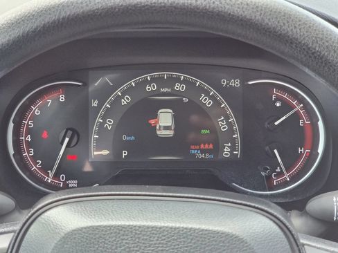 Used 2025 Toyota RAV4 XLE FWD image 16