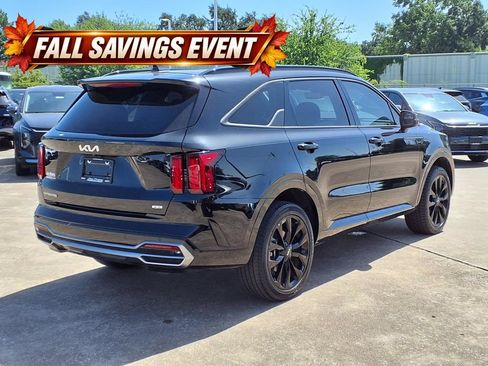 Used 2023 Kia Sorento SX AWD/4WD image 4