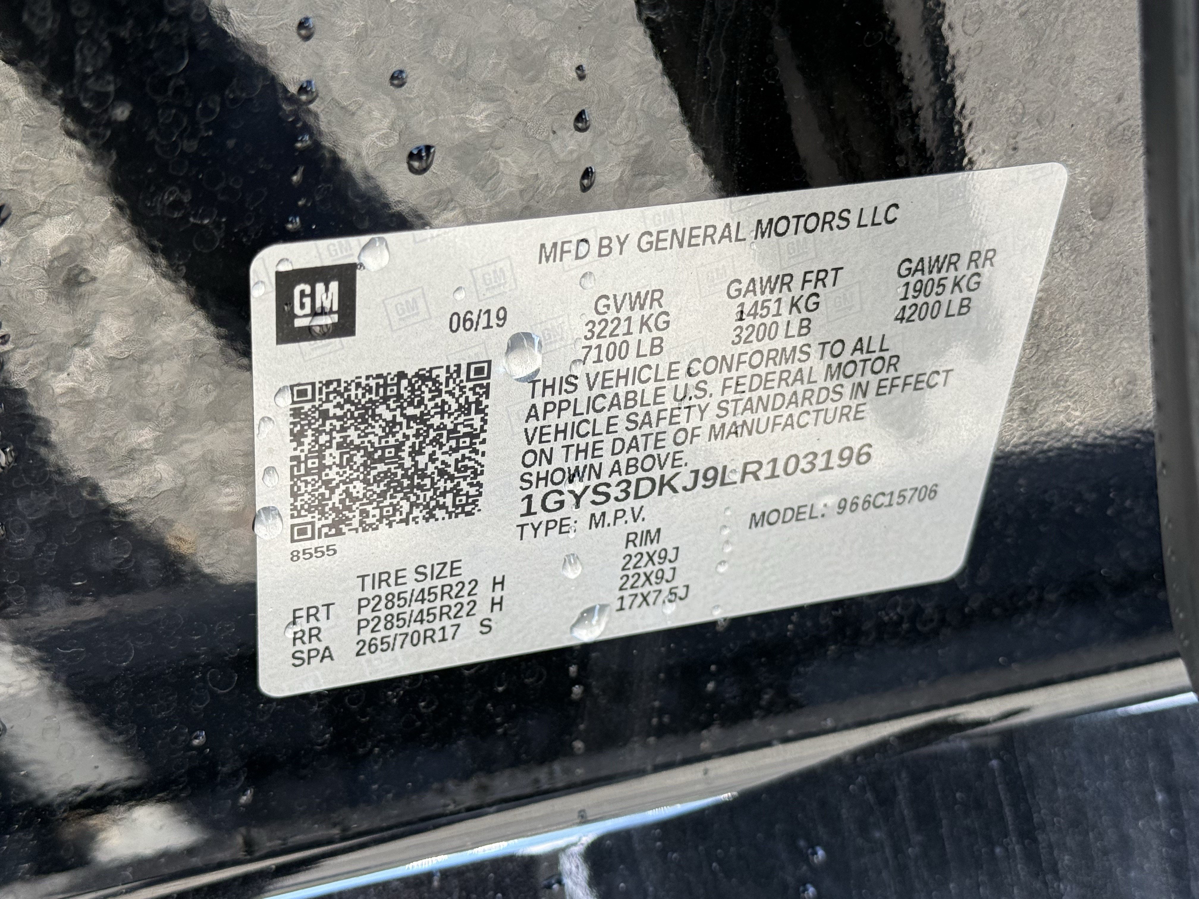 Used 2020 Cadillac Escalade Platinum RWD image 17