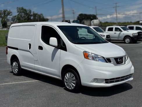 Used 2021 Nissan NV200 SV w/ Back Door Glass Package image 3